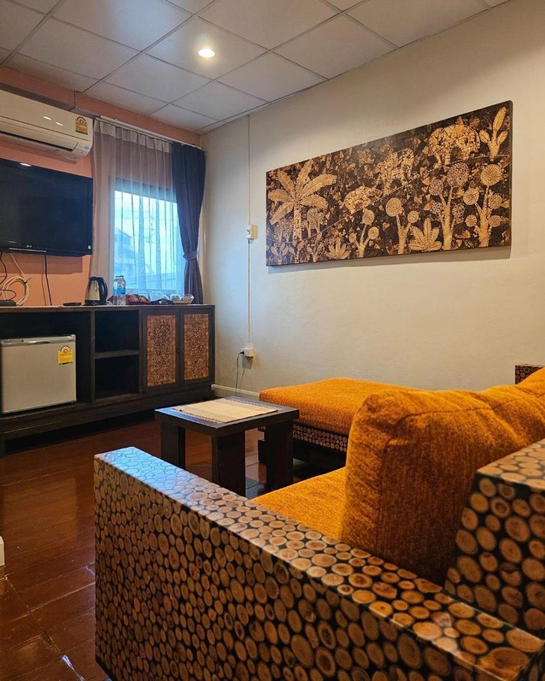 Baan Glang Soi Restaurant & Guesthouse Bangkok Phòng bức ảnh