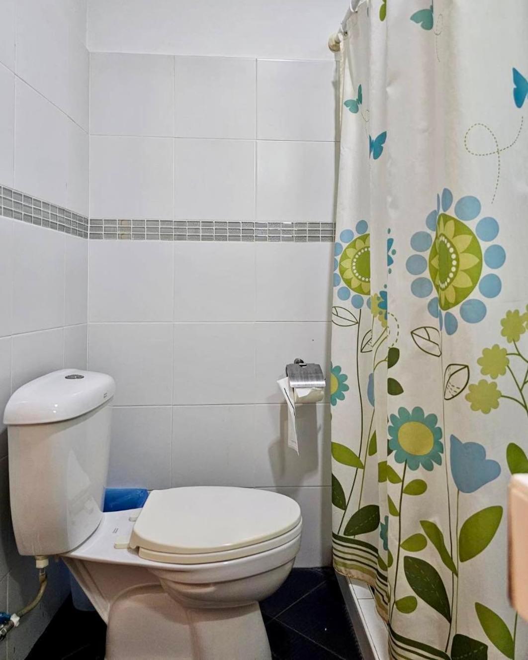 Baan Glang Soi Restaurant & Guesthouse Bangkok Phòng bức ảnh